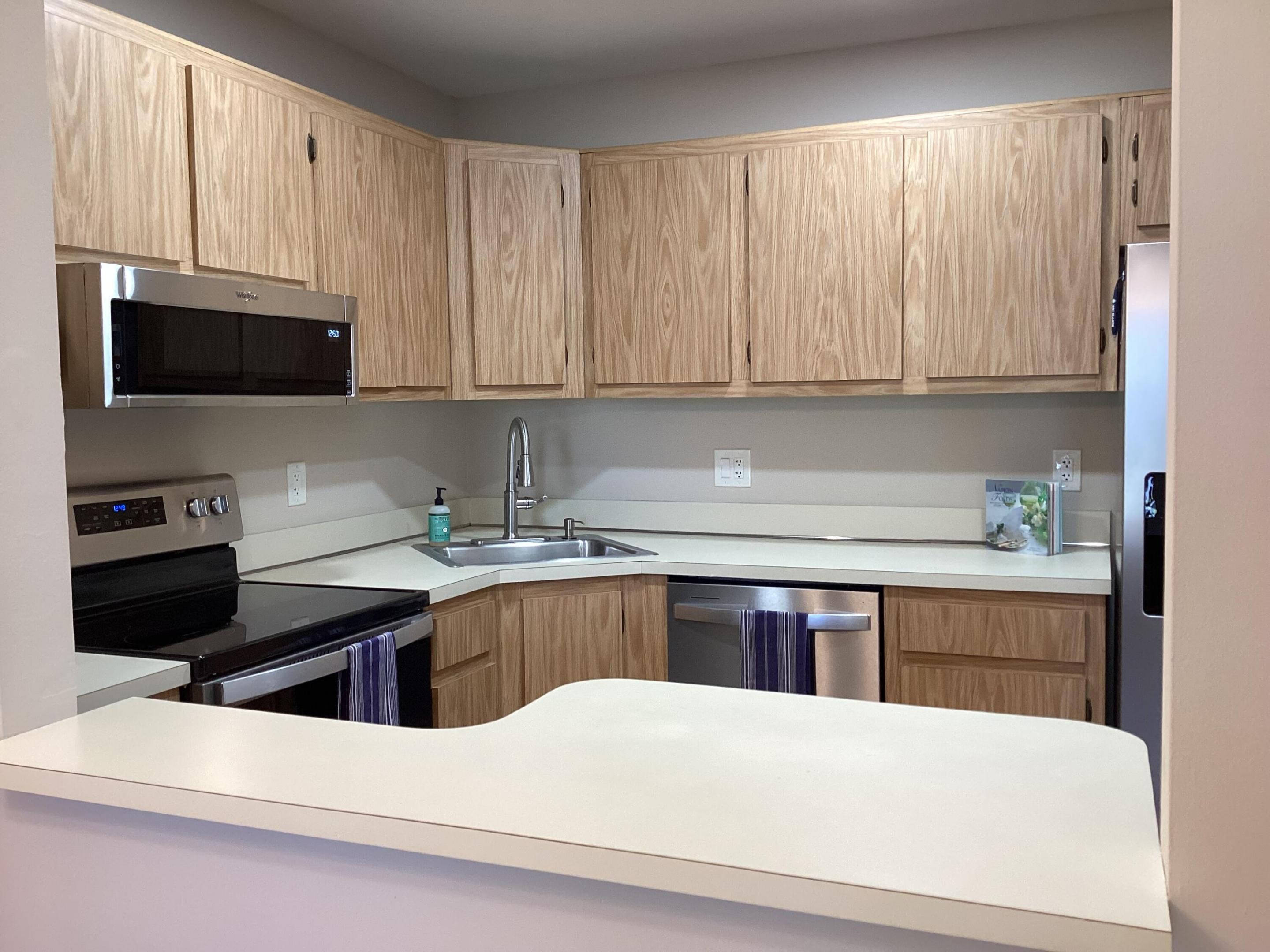 PINE RIDGE SOUTH IV CONDO - Residential