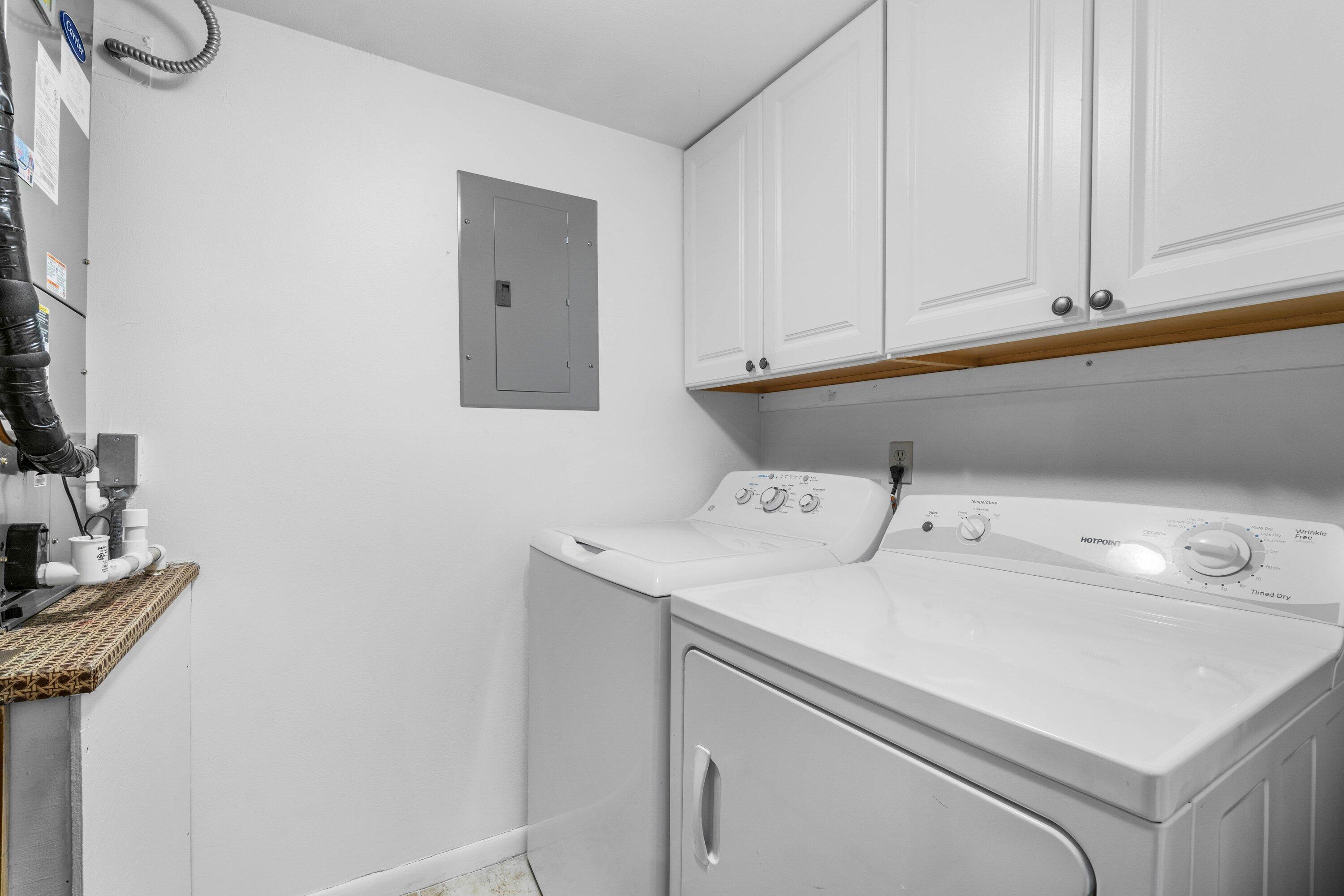 PINE RIDGE III - Residential