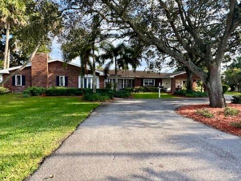 A home in Canal Point