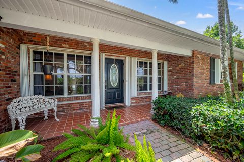 A home in Canal Point