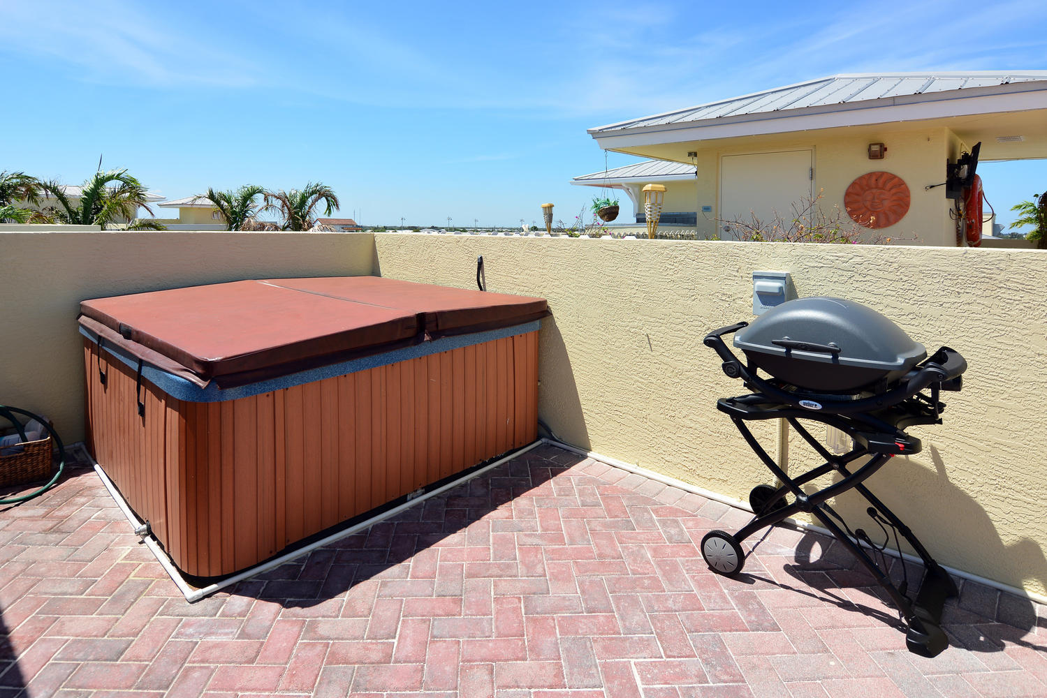 ASTOR CONDO - Residential Lease