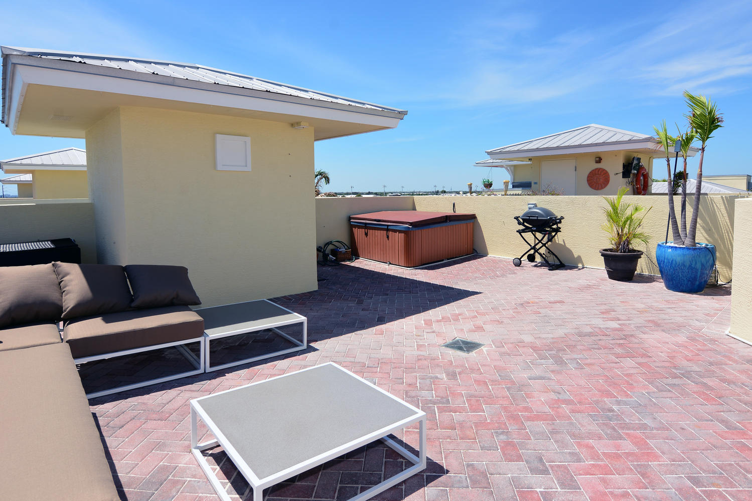 ASTOR CONDO - Residential Lease