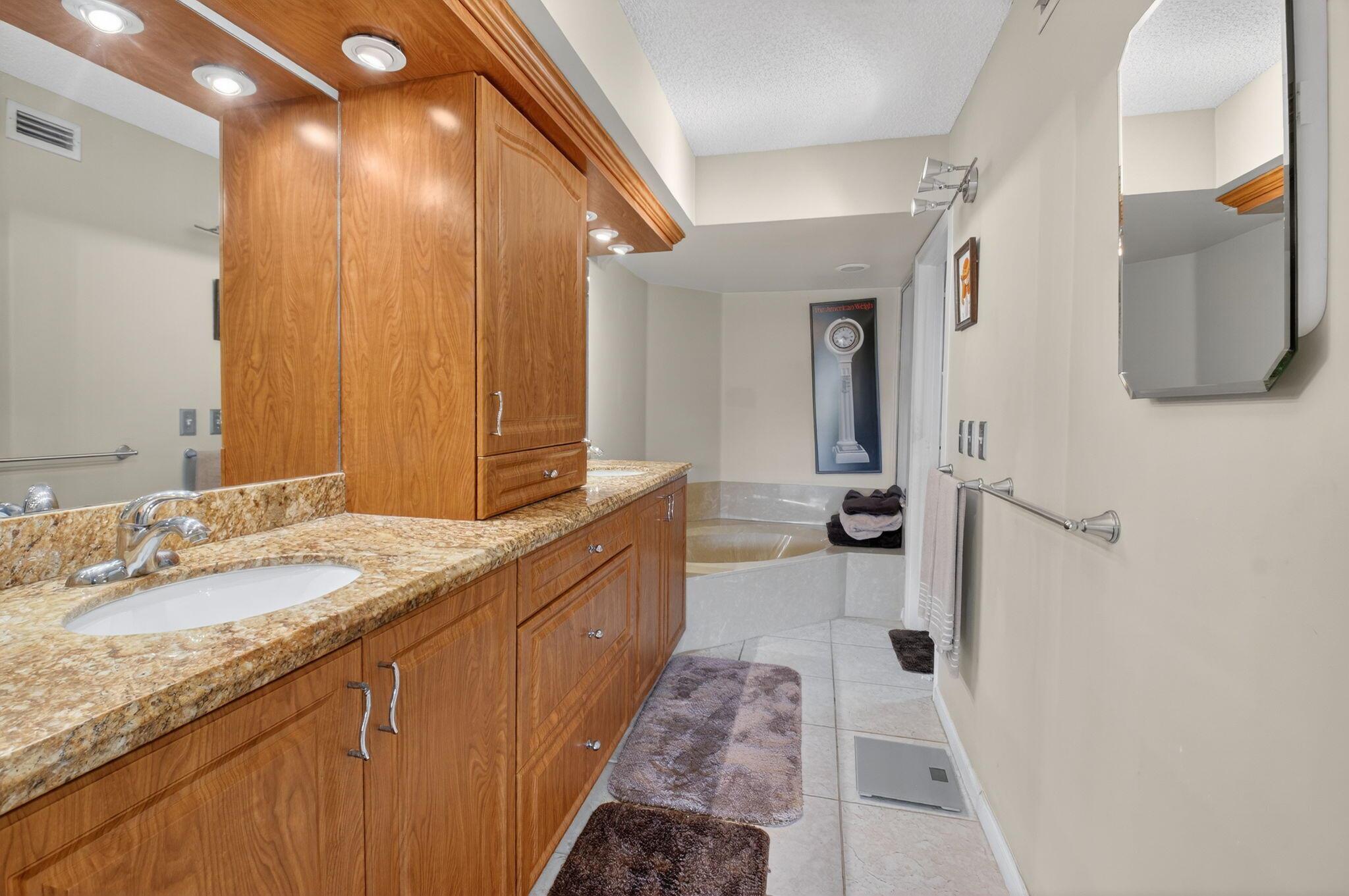 GLENEAGLES CONDO III - Residential