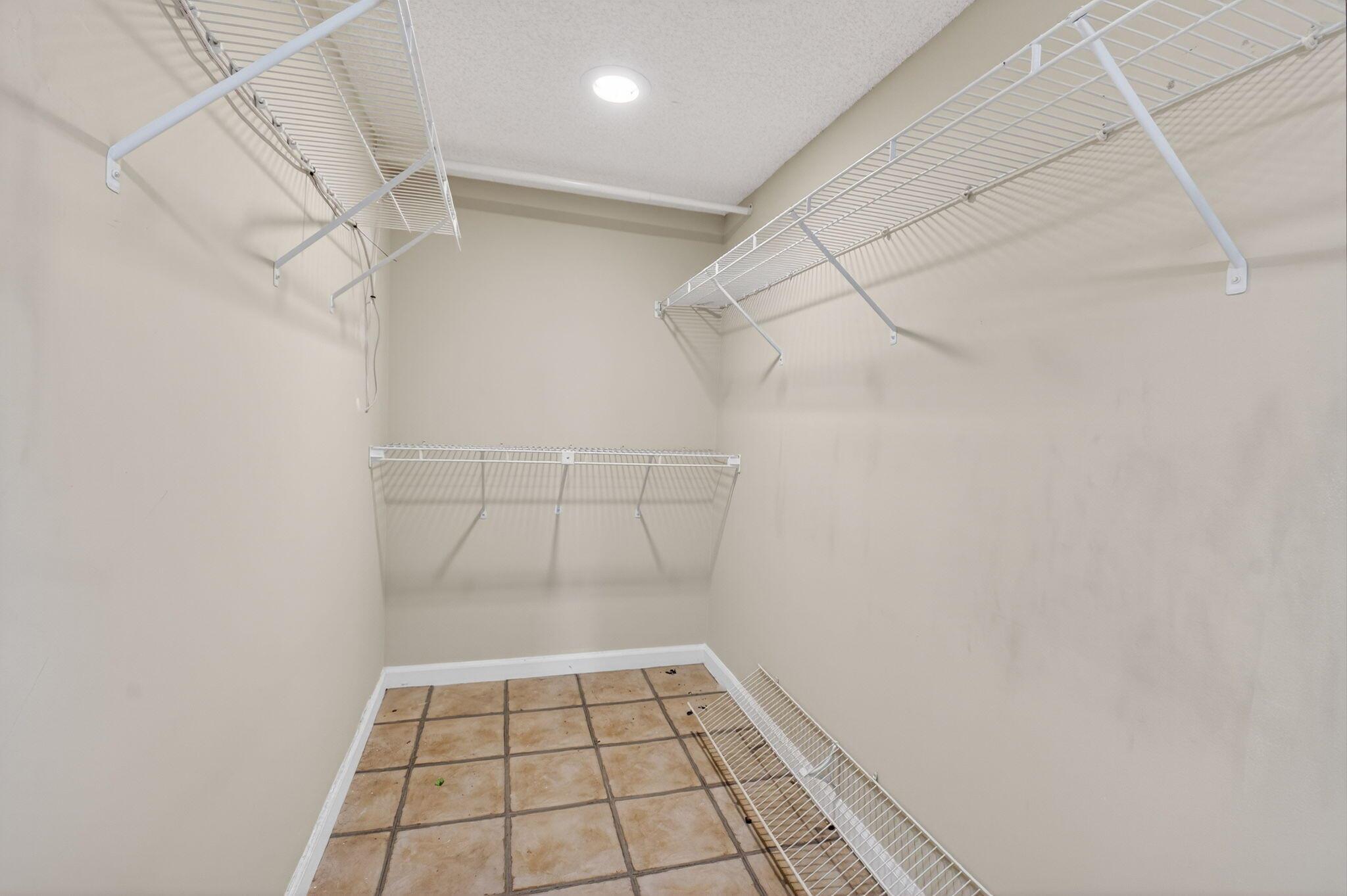 GLENEAGLES CONDO III - Residential