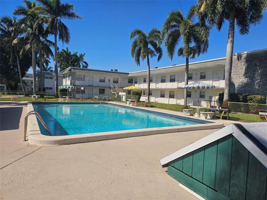 Photo of 6201 SW 37th Street #113, Davie, FL 33314 (MLS # F10550728)