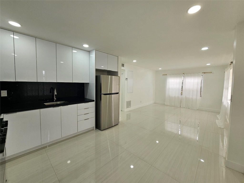 Photo of 6201 SW 37th Street #113, Davie, FL 33314 (MLS # F10550728)