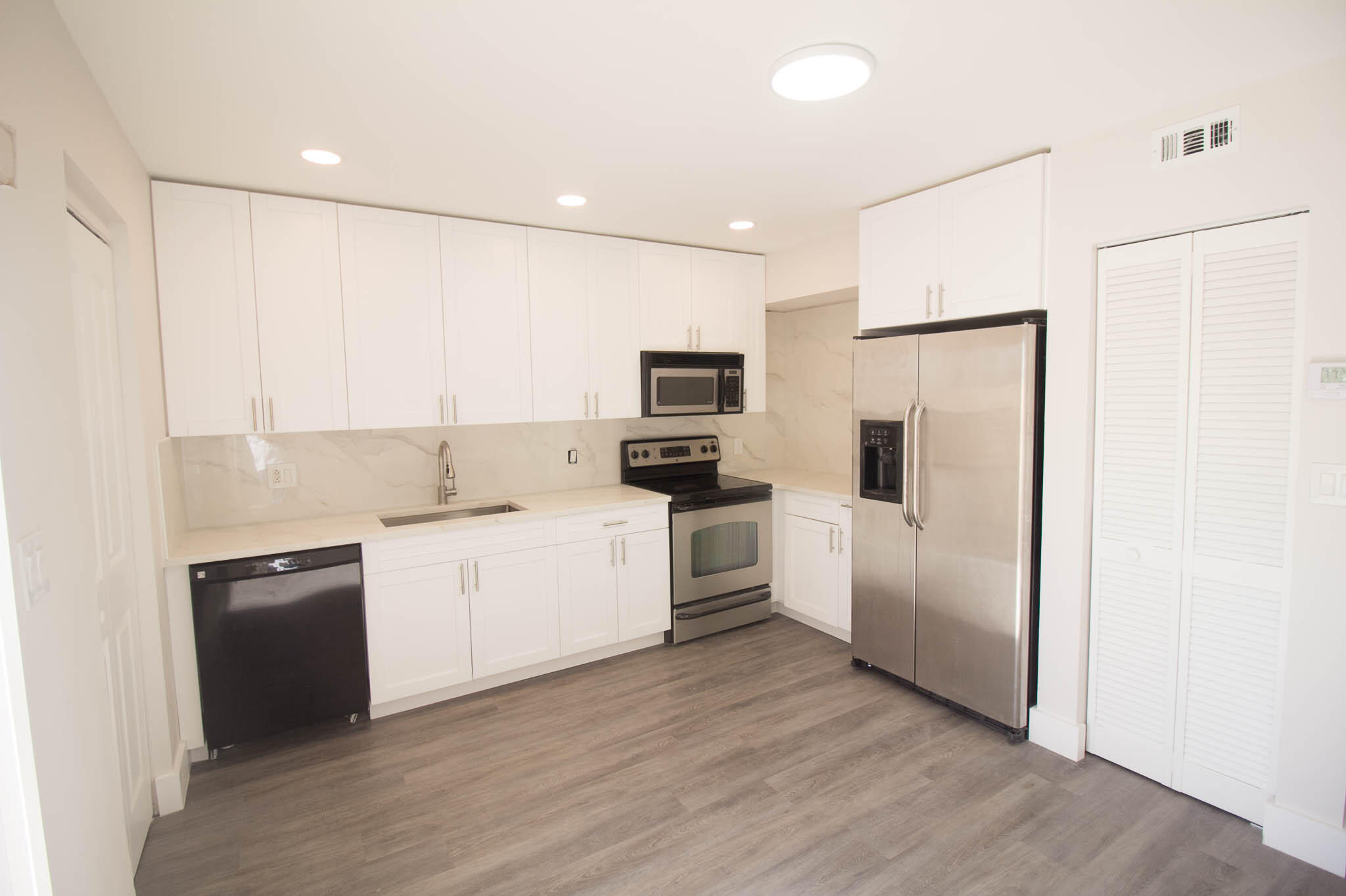 IBIZA CONDO PHASE II - Residential Lease