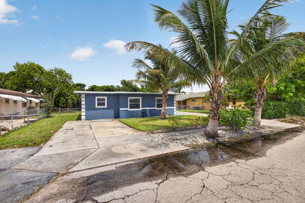 Photo of 112 W 34th Street #1, Riviera Beach, FL 33404 (MLS # B26018354)