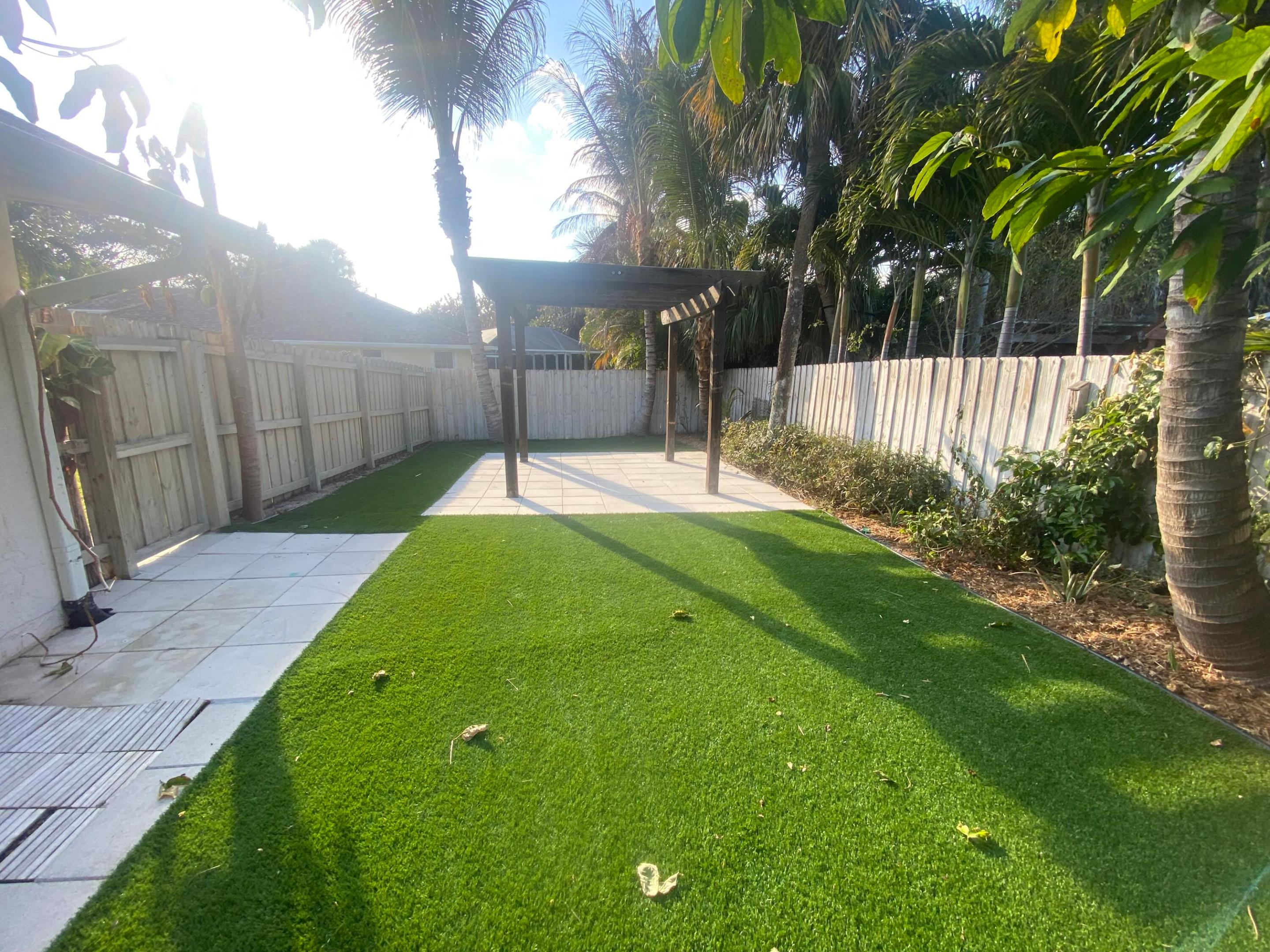 ATLANTIS SUBDIVISION - Residential Lease