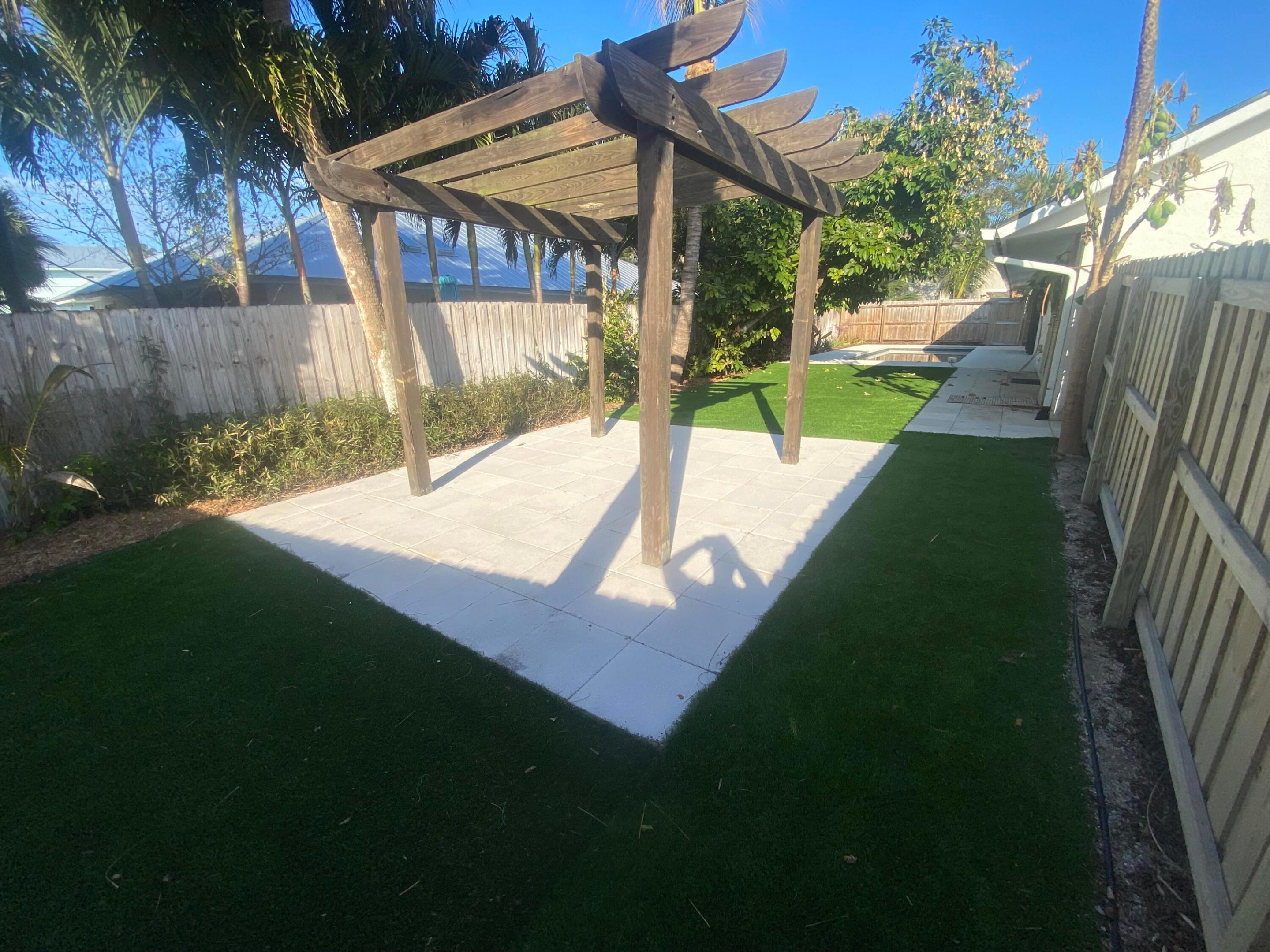 ATLANTIS SUBDIVISION - Residential Lease