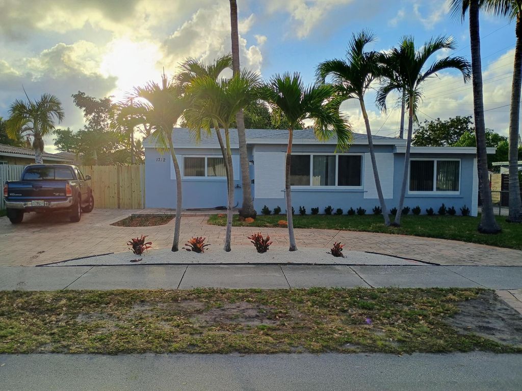 Photo of 1712 N 26th Avenue, Hollywood, FL 33020 (MLS # R11168445)