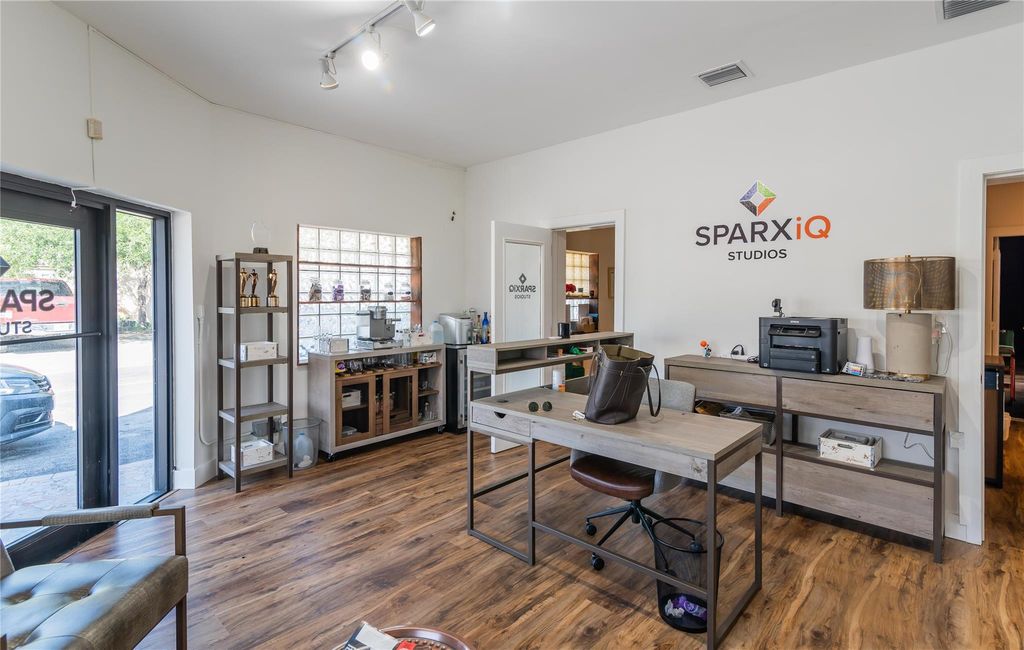 Photo of 1100 NE 5th Terrace, Fort Lauderdale, FL 33304 (MLS # F10494033)