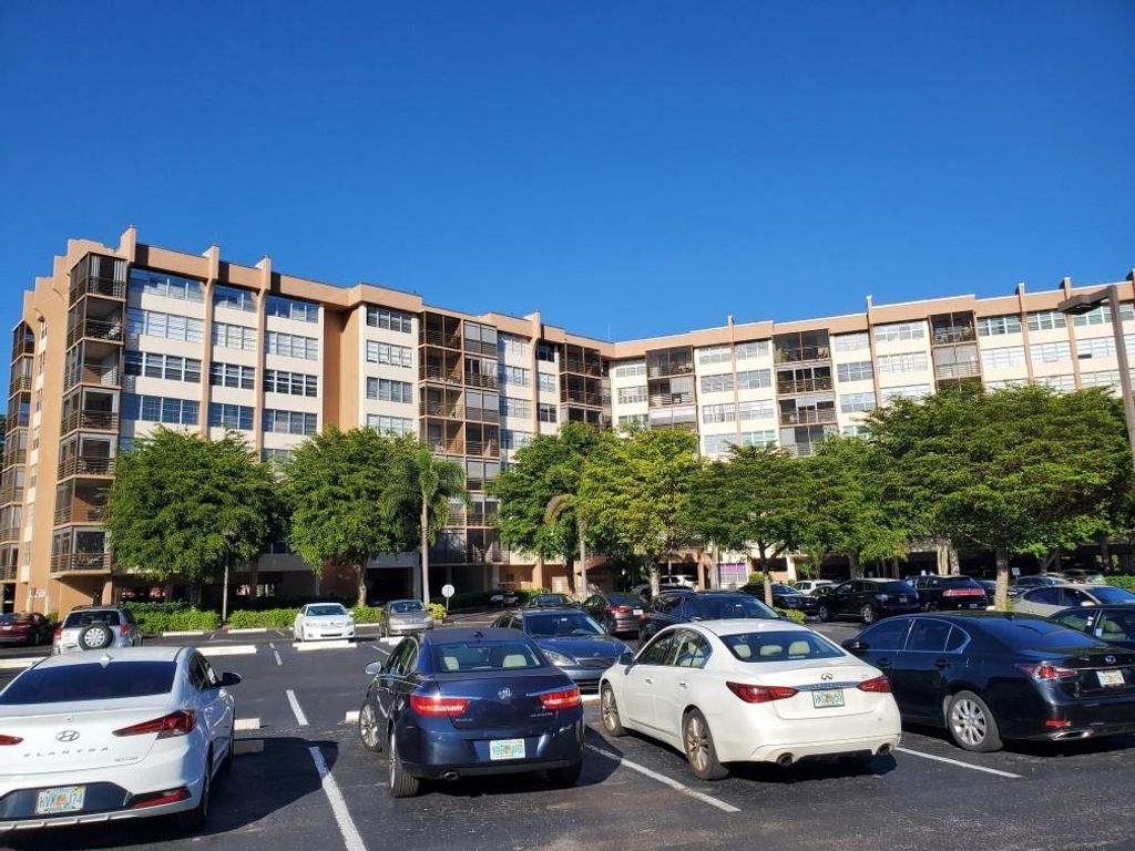 Photo of 1400 SAINT CHARLES PL #PH20, Pembroke Pines, FL 33026 (MLS # F10261189)