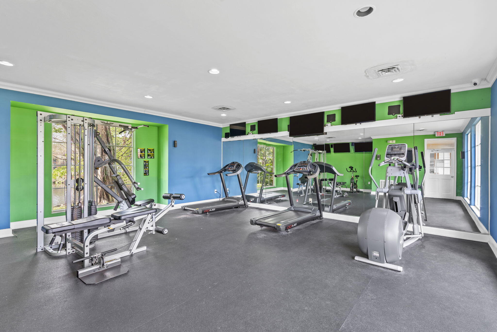 LAKES OF JACARANDA CONDO - Residential