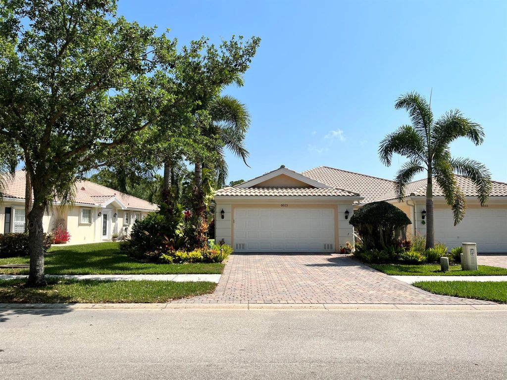 Photo of 8623 SE Retreat Drive, Hobe Sound, FL 33455 (MLS # R10942385)