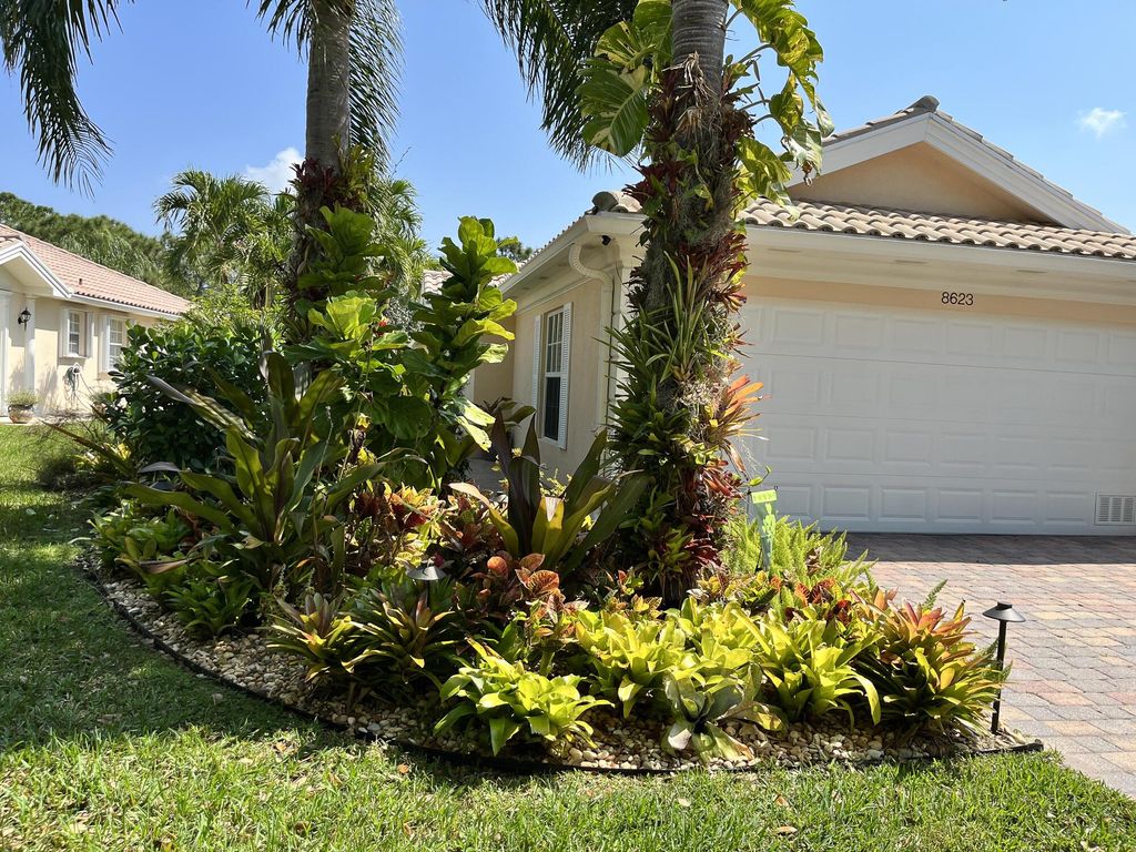 Photo of 8623 SE Retreat Drive, Hobe Sound, FL 33455 (MLS # R10942385)