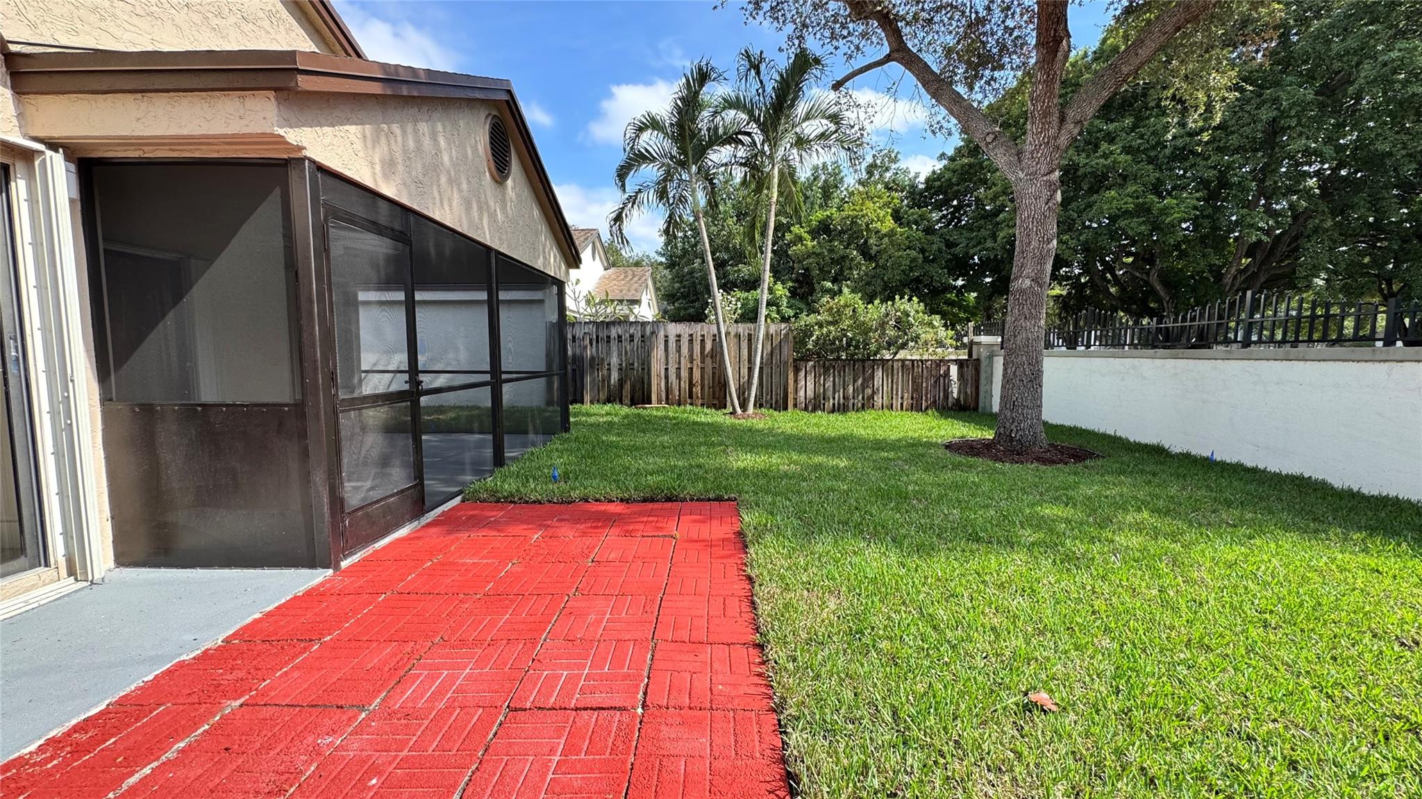 LAKEVIEW HOMES - Residential Lease