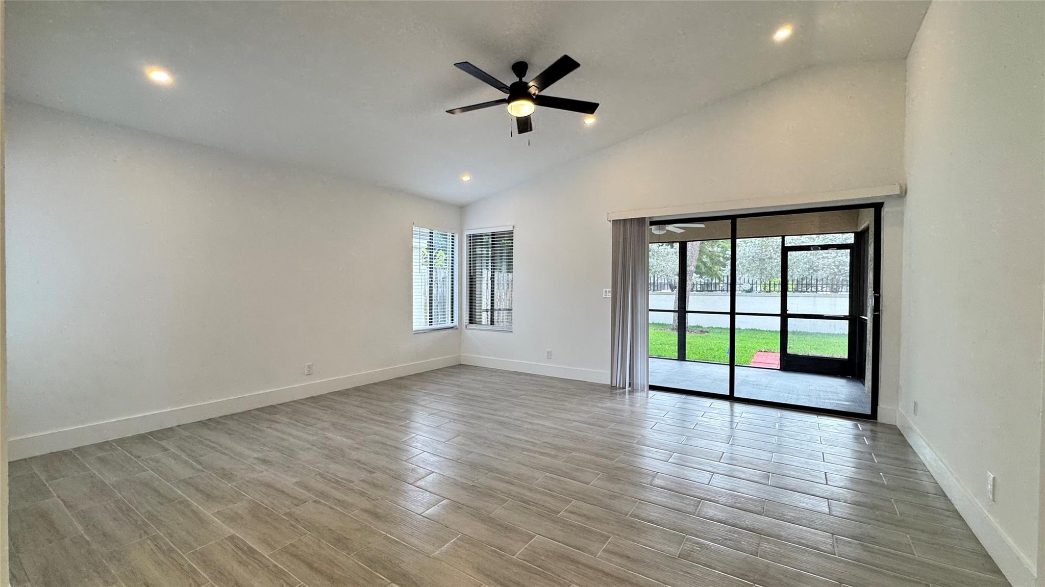 LAKEVIEW HOMES - Residential Lease