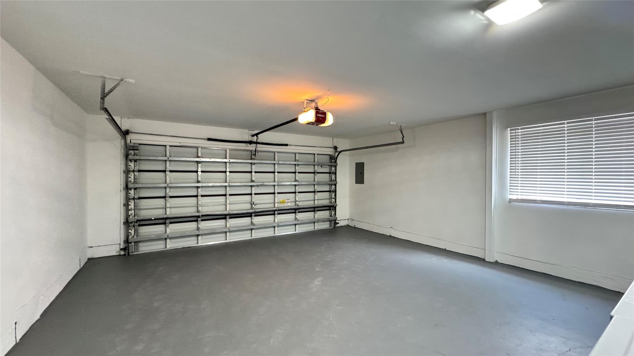 LAKEVIEW HOMES - Residential Lease