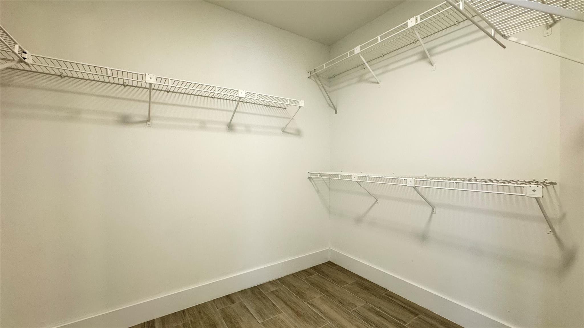 LAKEVIEW HOMES - Residential Lease