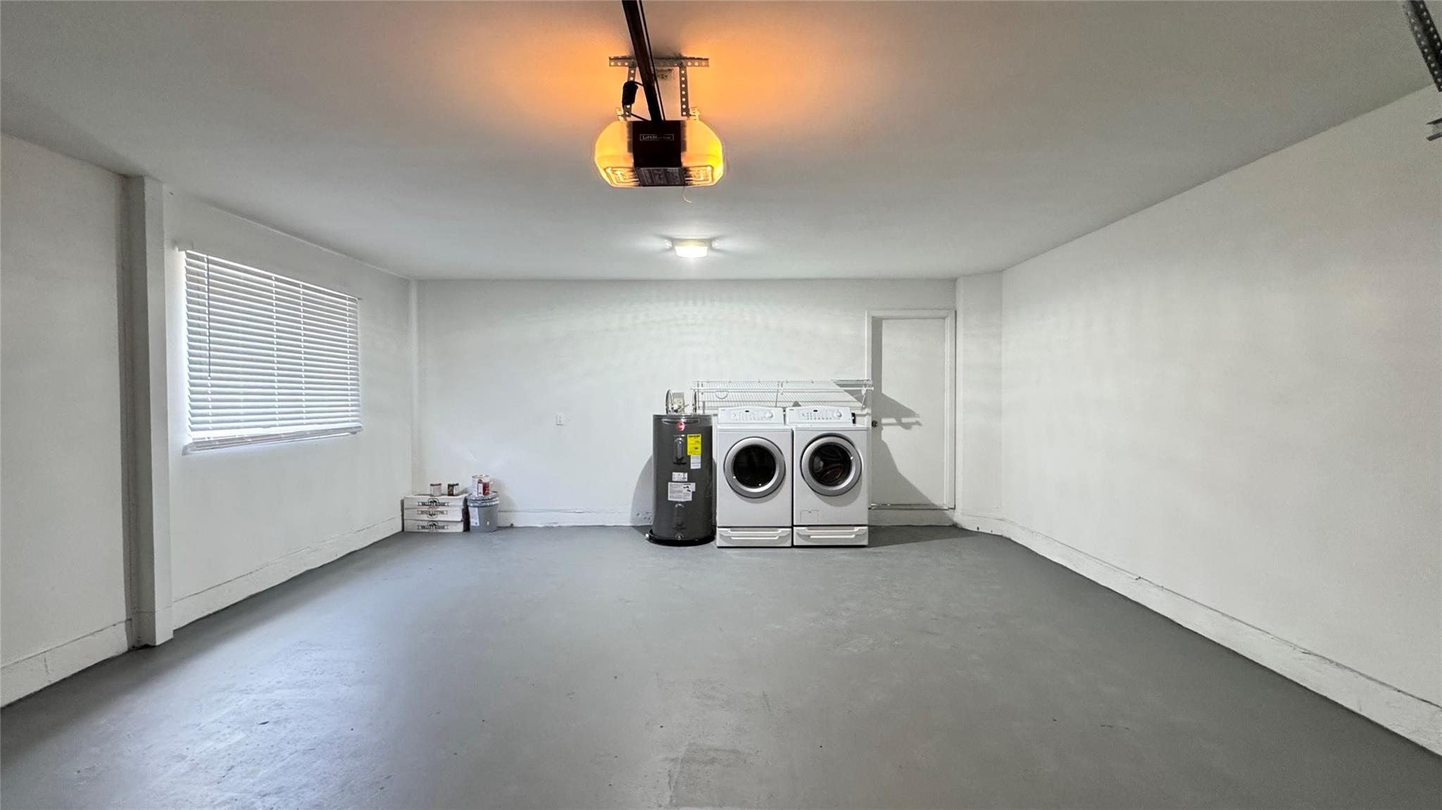 LAKEVIEW HOMES - Residential Lease