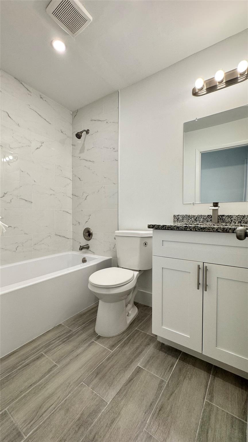 LAKEVIEW HOMES - Residential Lease