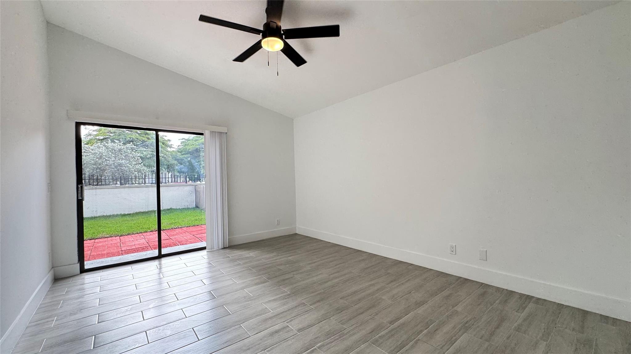 LAKEVIEW HOMES - Residential Lease