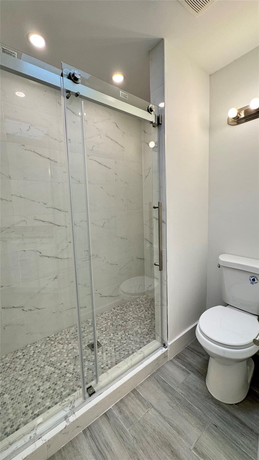 LAKEVIEW HOMES - Residential Lease