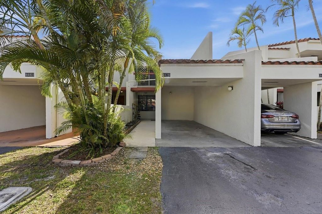 Photo of 6678 Racquet Club Drive #209, Fort Lauderdale, FL 33319 (MLS # F10556006)