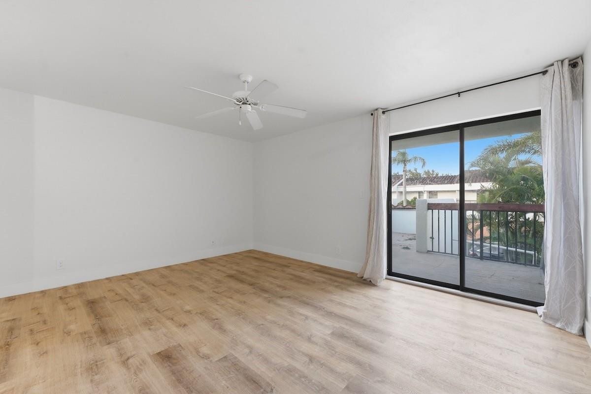 Courts of Inverrary - Residential