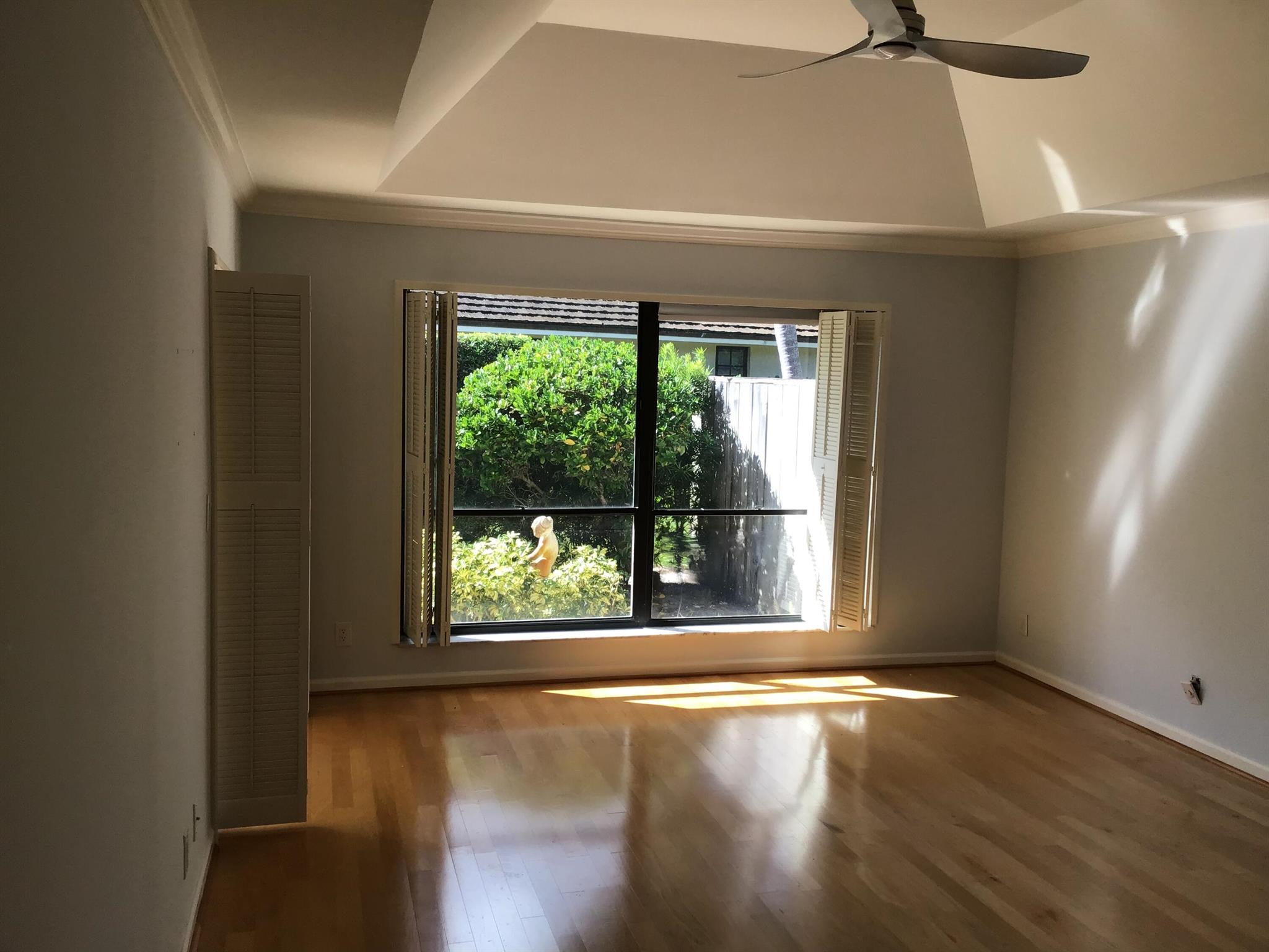 TWELVE OAKS CONDO - Residential