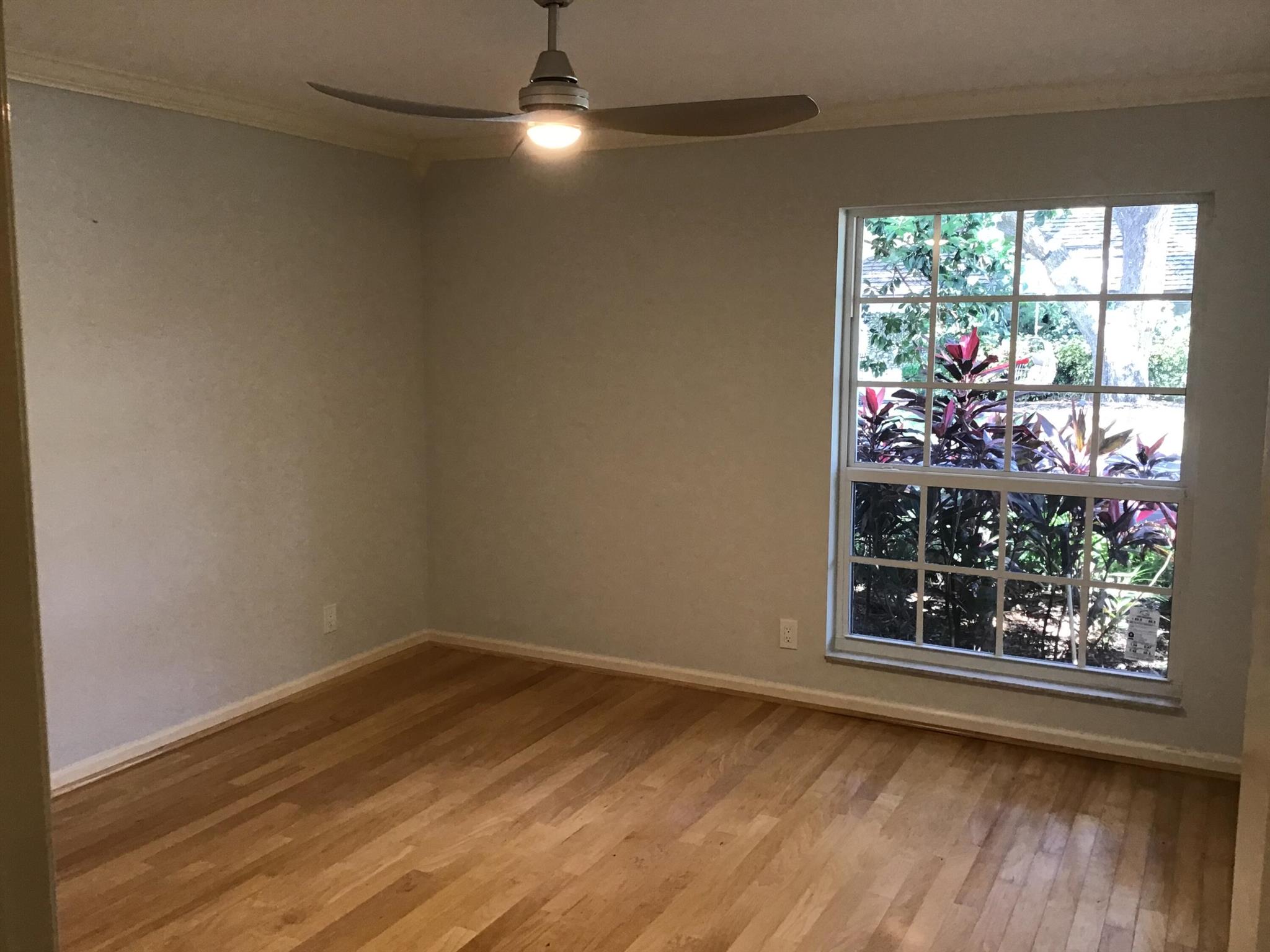 TWELVE OAKS CONDO - Residential