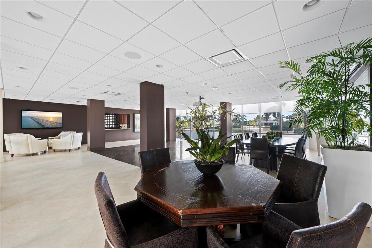 WHITEHALL CONDO - Residential