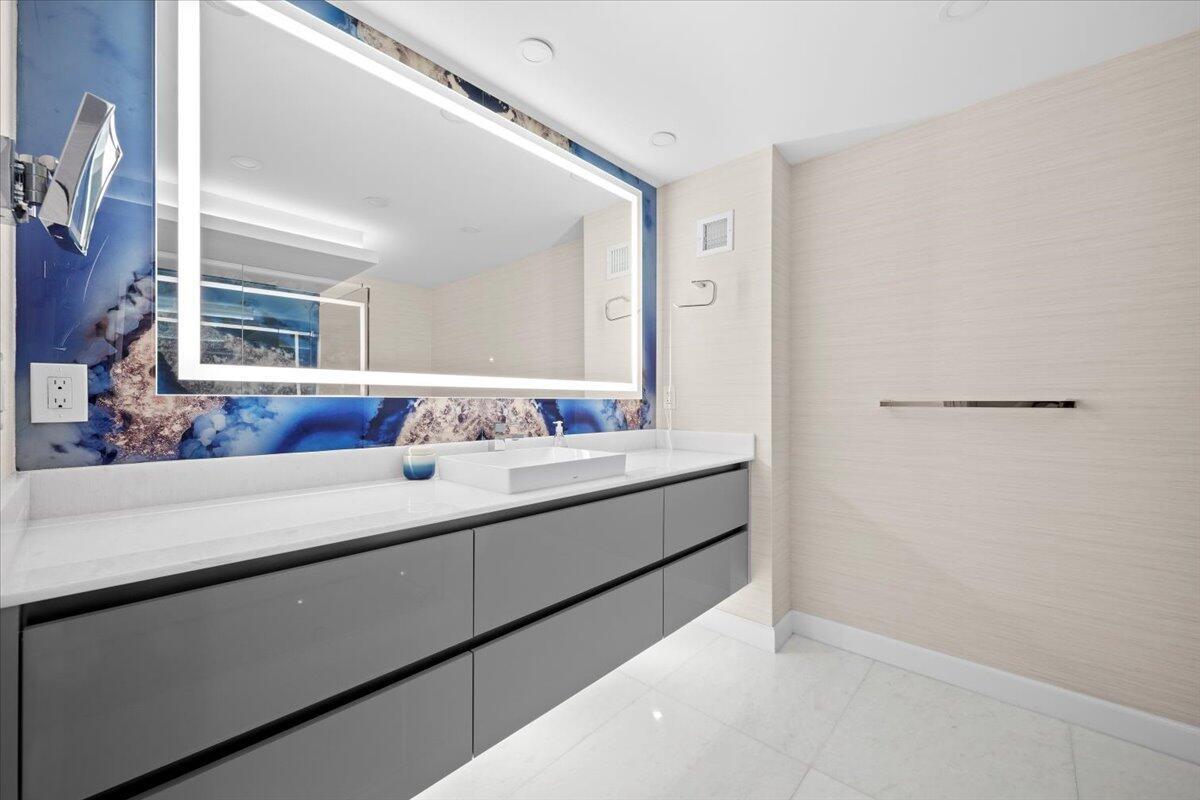 WHITEHALL CONDO - Residential