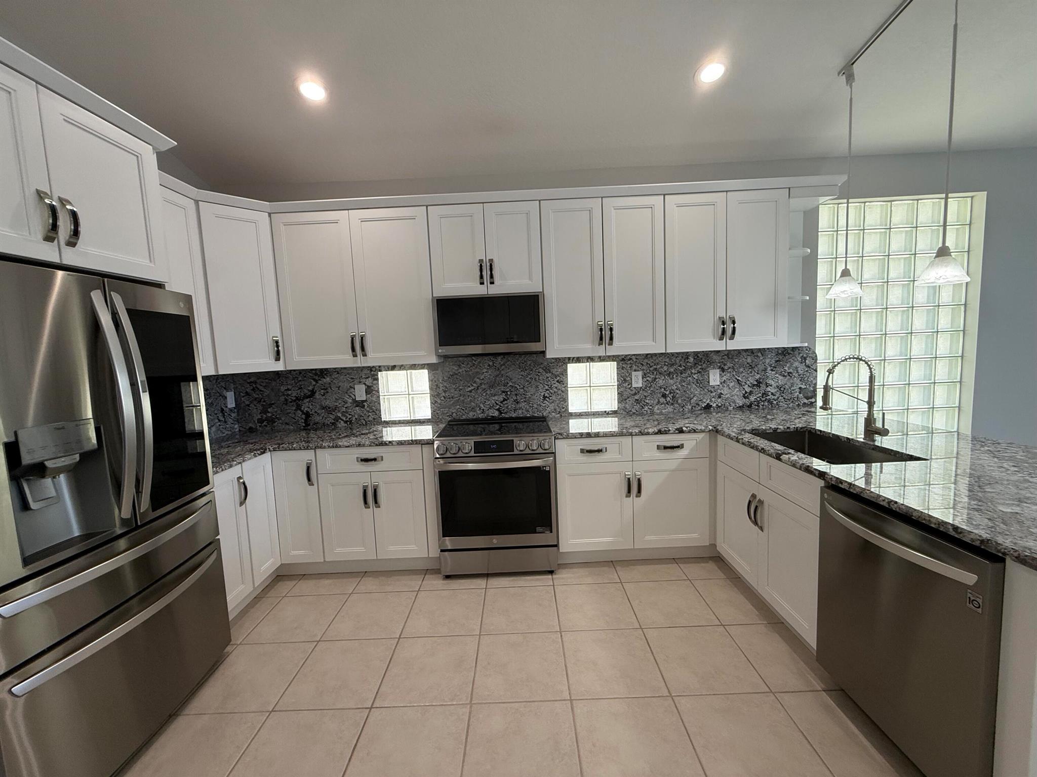 MELROSE PUD VERONA LAKES - Residential