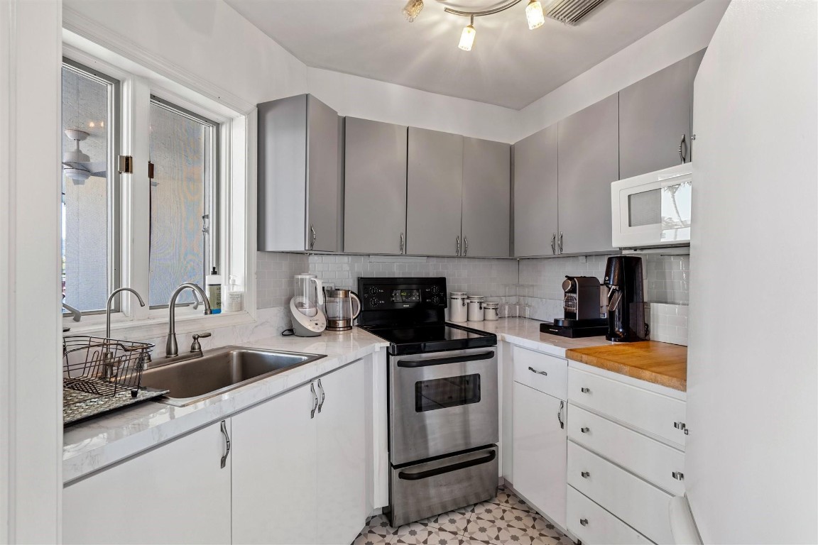 Sunrise Key - Residential