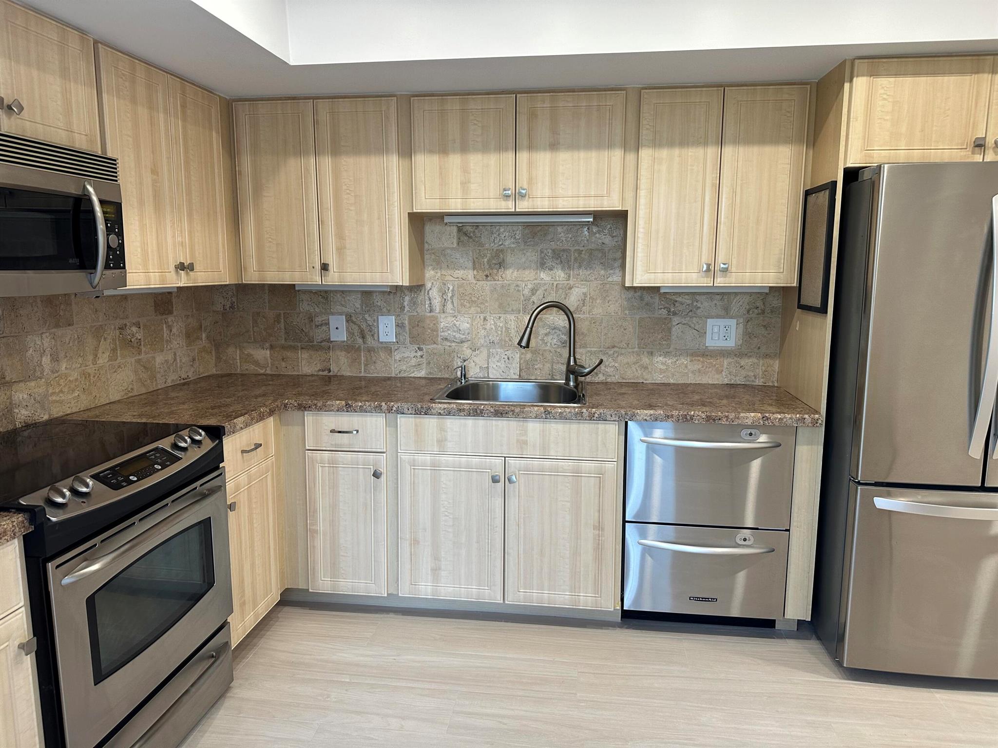 6805 Willow Wood Drive 5032