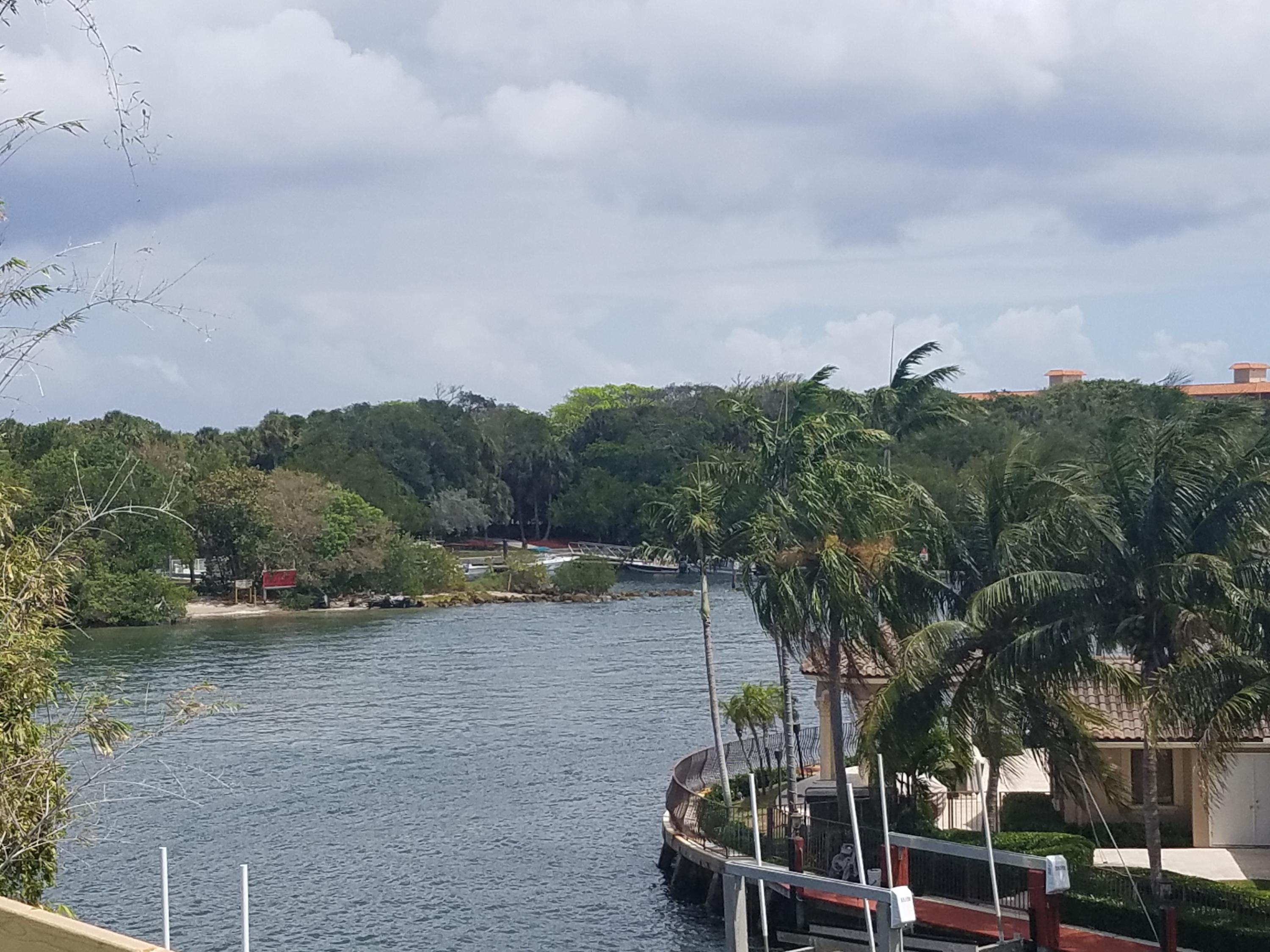 LAKE ROGERS ISLE UNIT A - Residential