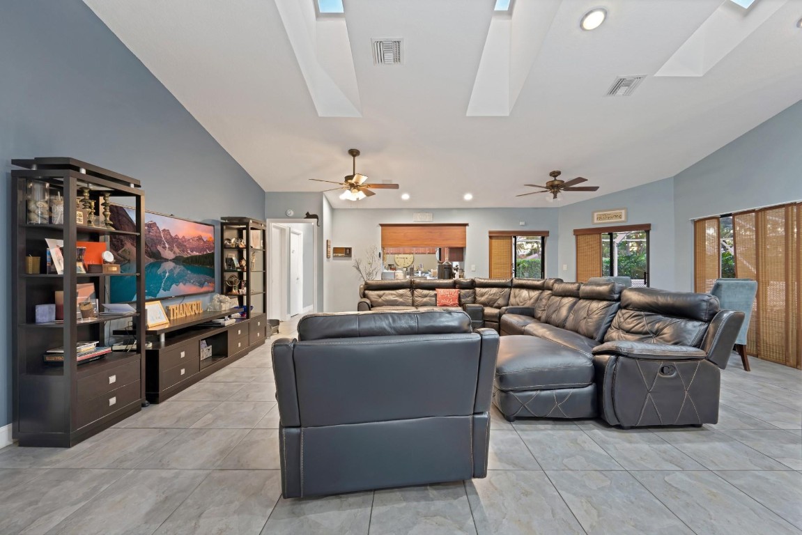 Pine Ridge - Residential