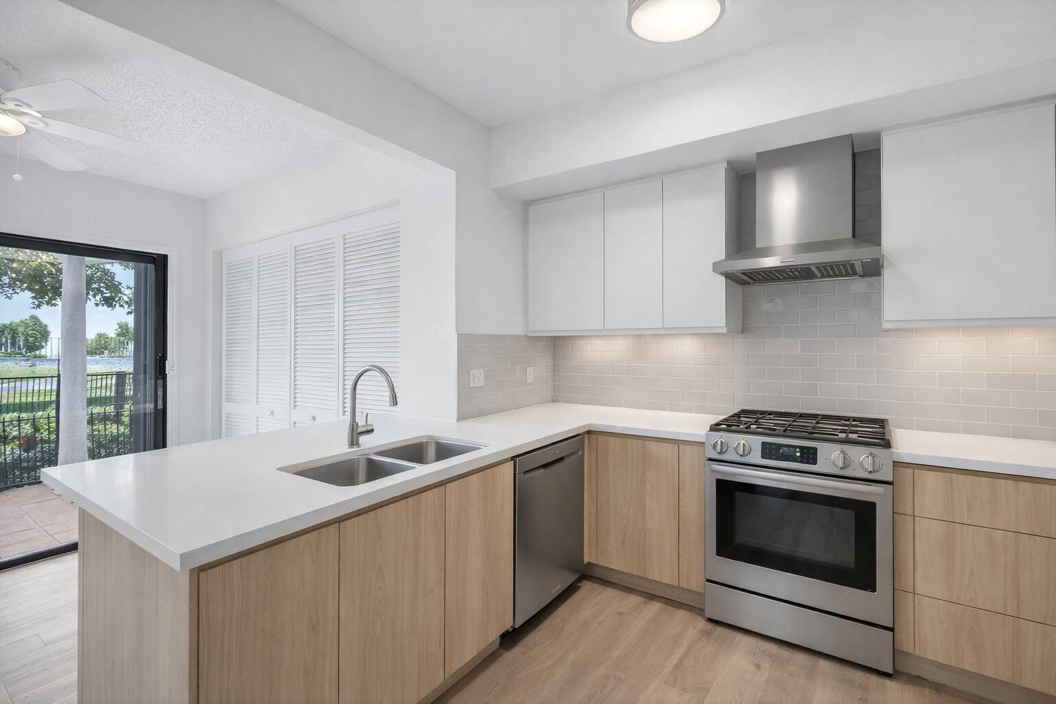 6535 Parkview Drive B