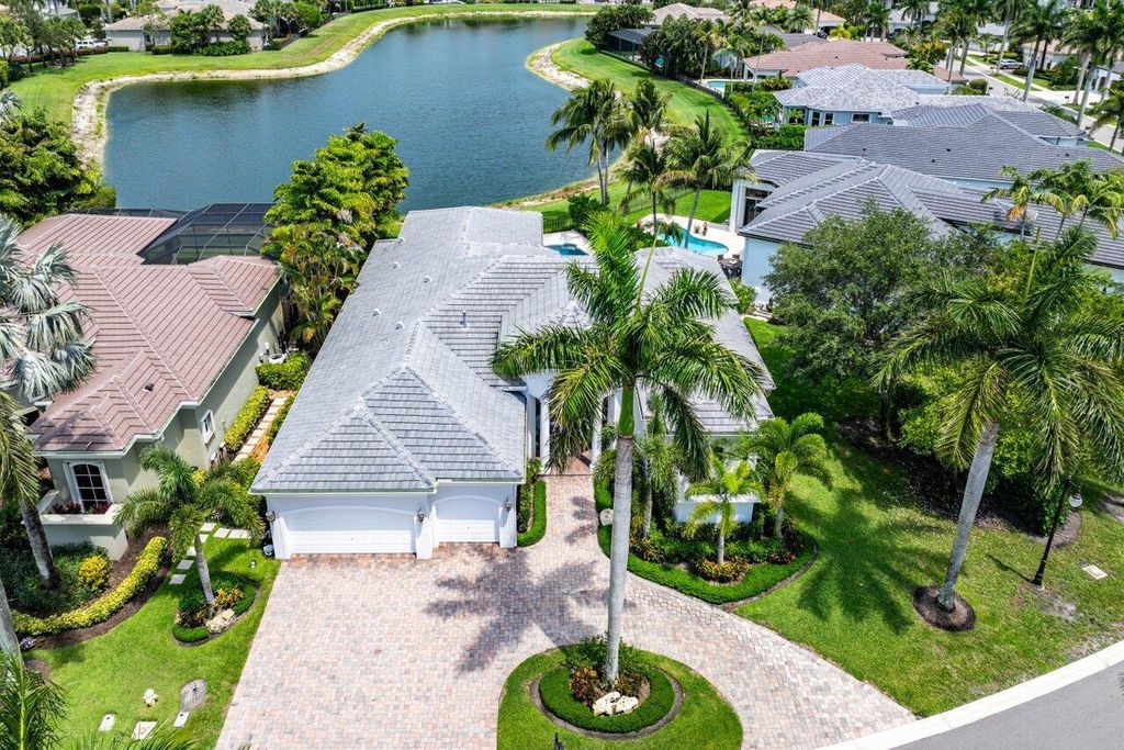 Photo of 206 Via Emilia, Palm Beach Gardens, FL 33418 (MLS # R11095399)