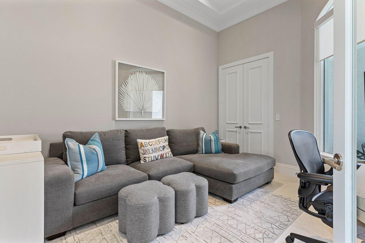 MIRASOL PARS H AND I - Residential