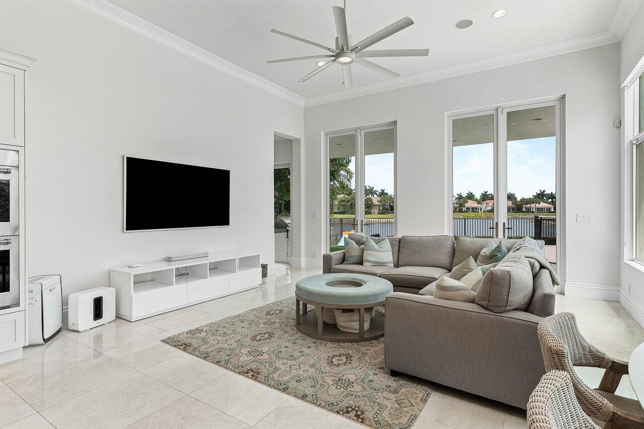 MIRASOL PARS H AND I - Residential