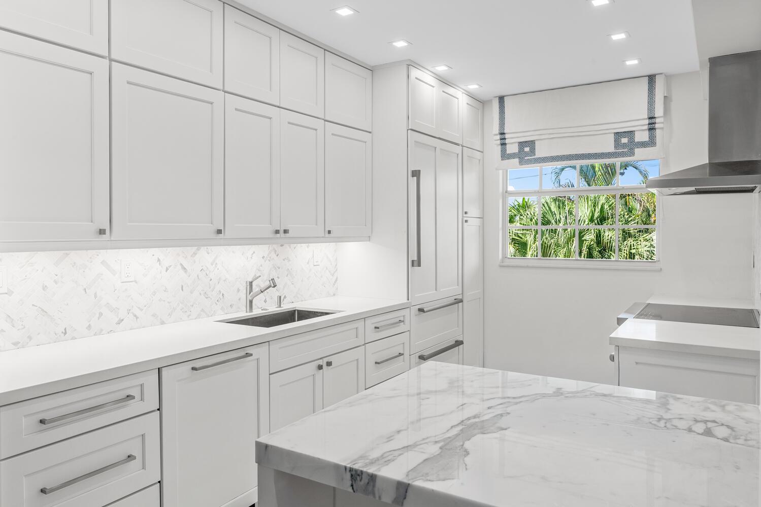 CHALET BY THE OCEAN CONDO - Residential