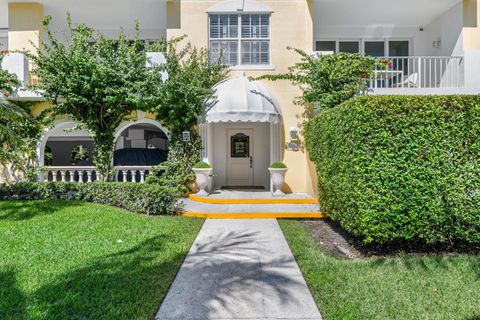 127 Peruvian Avenue 302 Palm Beach FL 33480