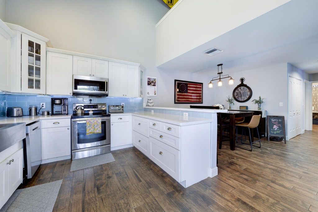 Photo of 1202 Summer Winds Lane, Jupiter, FL 33458 (MLS # R11090537)