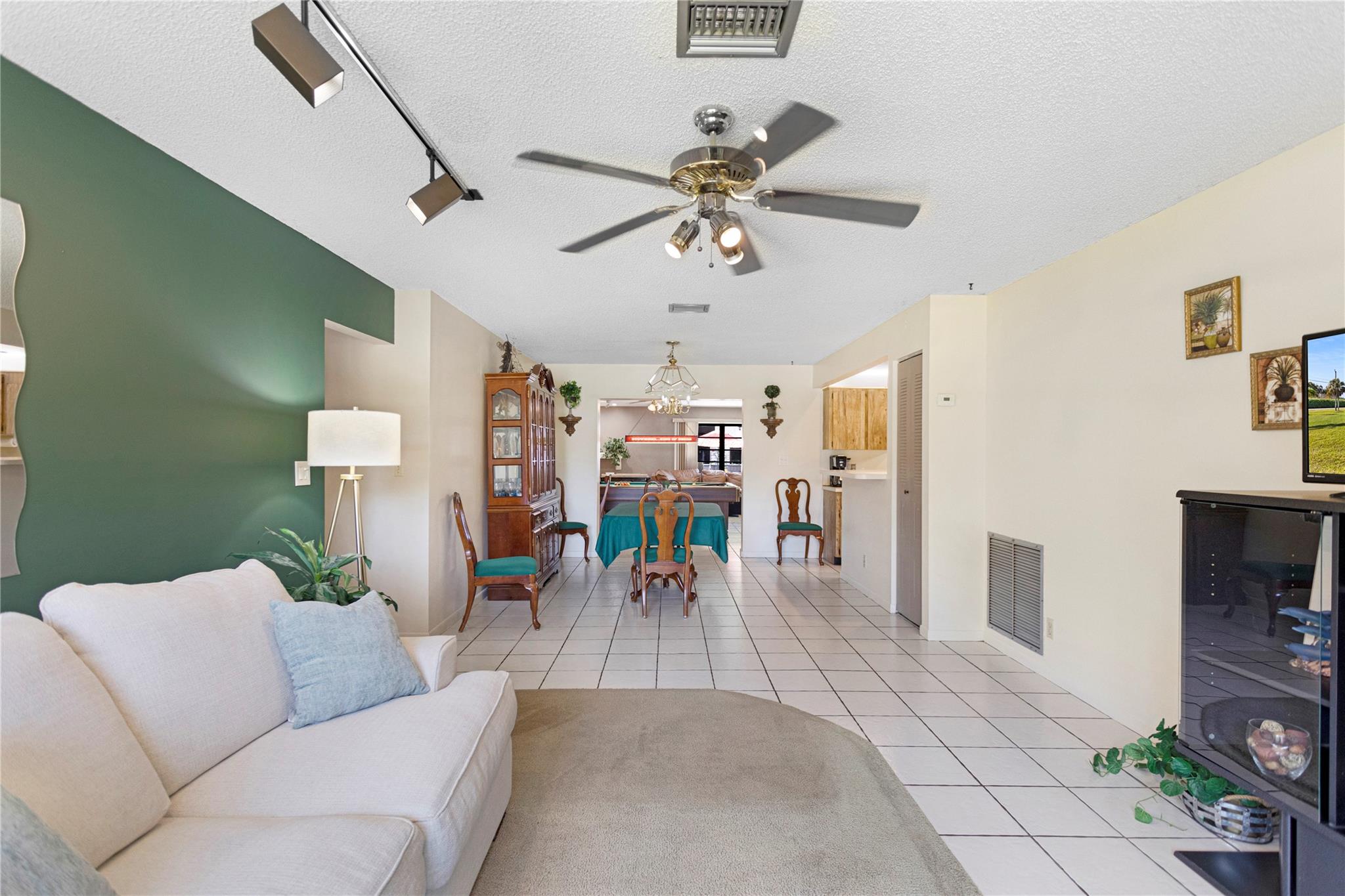 Seligman-Durango West 98- - Residential
