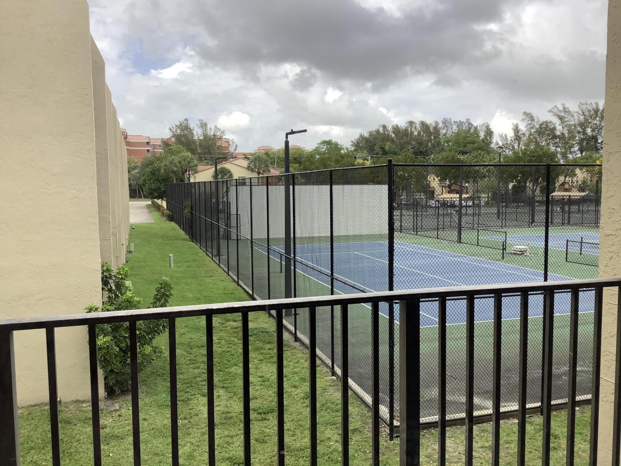 RACQUET CLUB OF DEER CREEK - Residential
