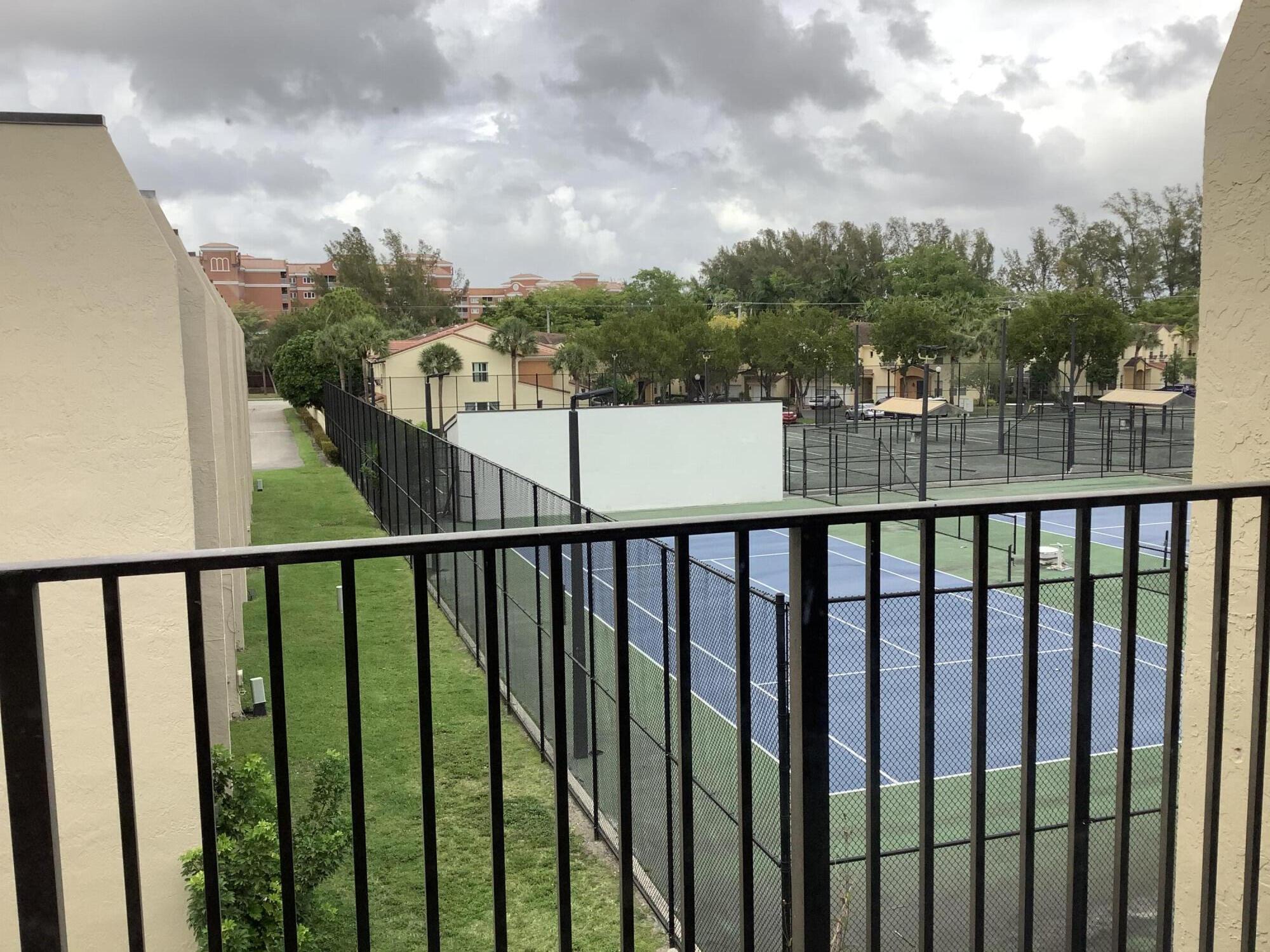 RACQUET CLUB OF DEER CREEK - Residential