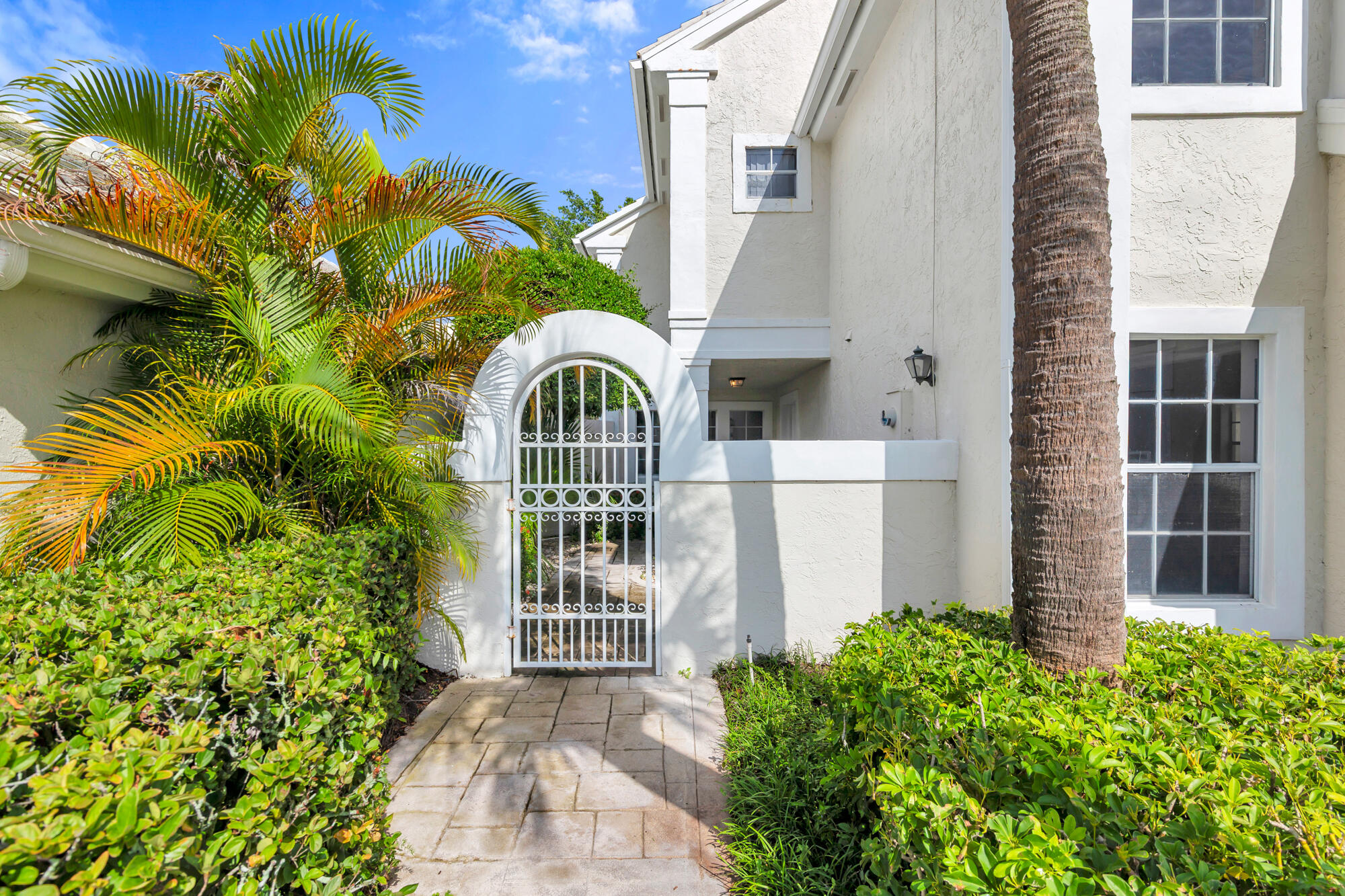 22 Selby Lane